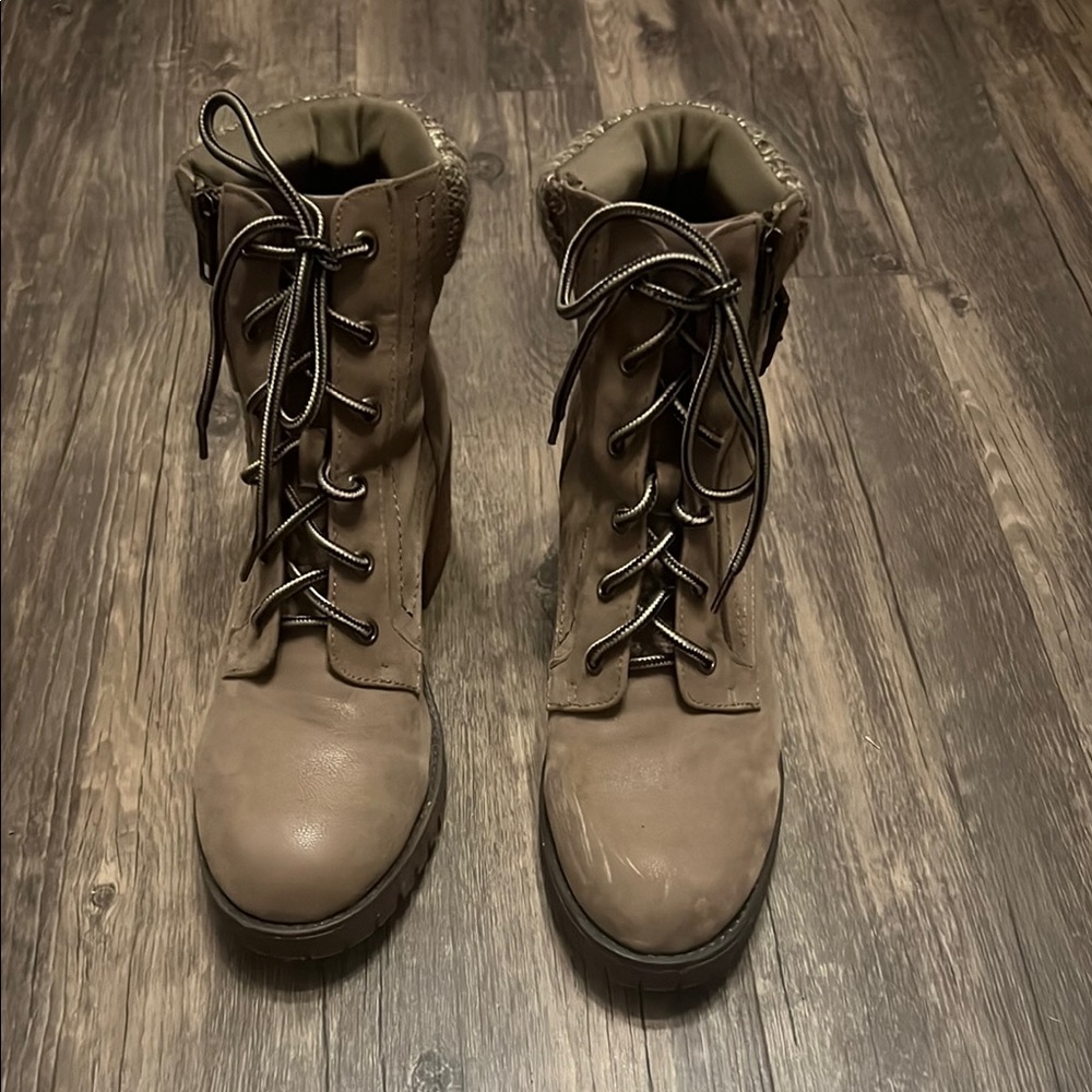 Women's Brown Lace Up Boots